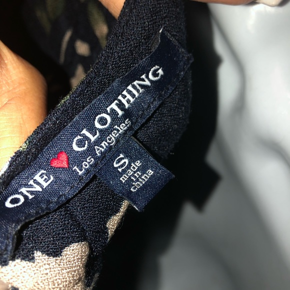 FLORAL 🌸 ROMPER - Picture 5 of 5